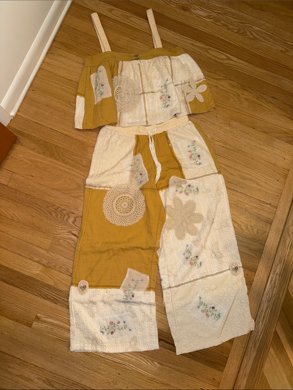 POL Soft Cream Textured Lounge Set